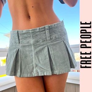 Free People pleated micro skort velour corduroy -size 8-